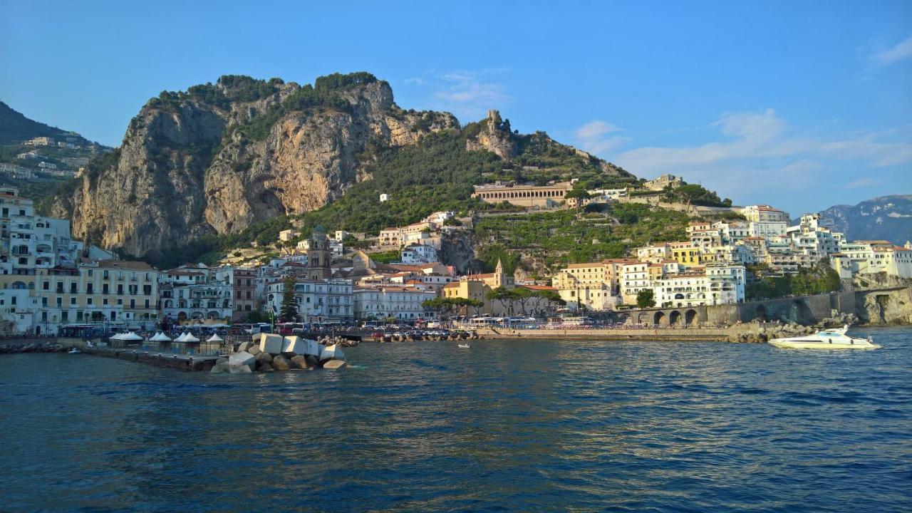 Casa Vacanze Archi Medievali Salerno Exterior photo